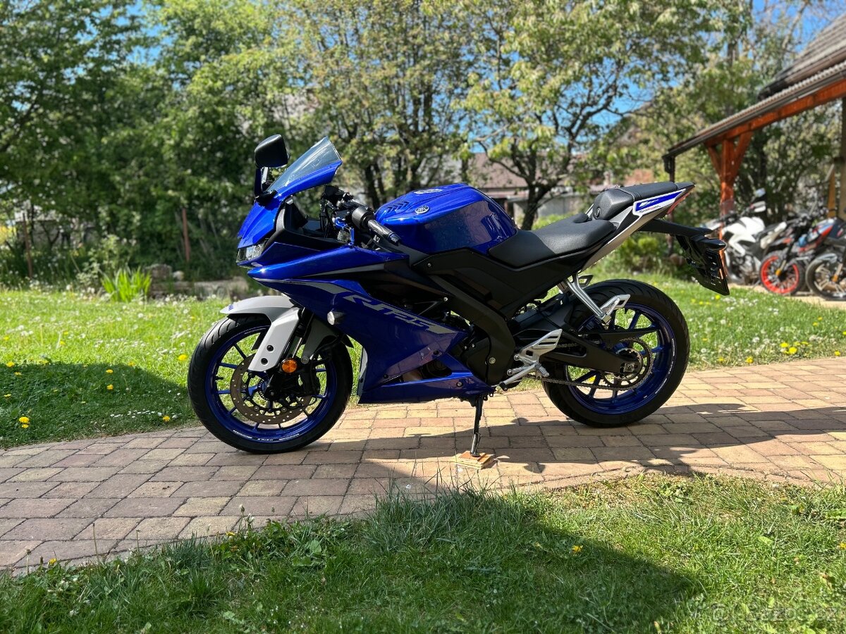 Yamaha YZF125R - 3