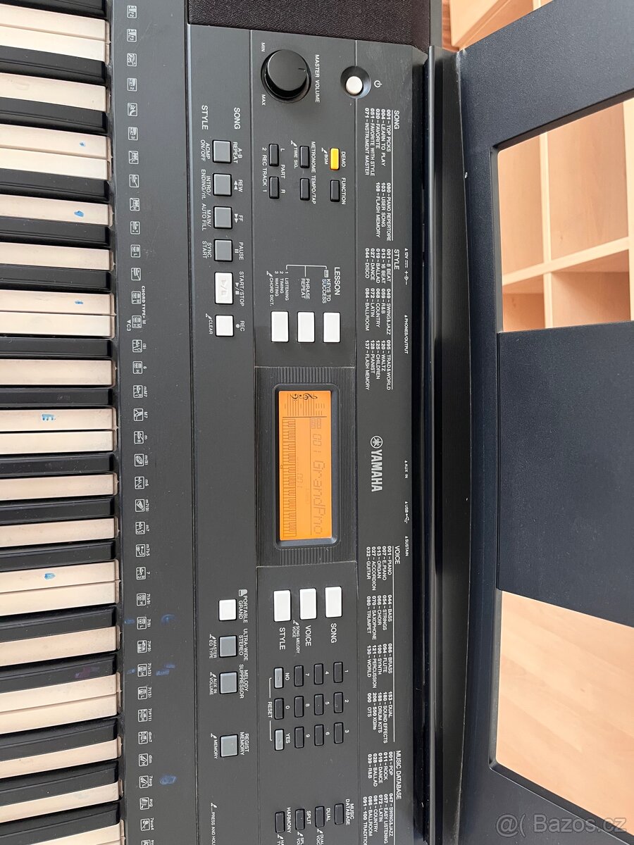 Klávesy YAMAHA PSR-E343 - 3