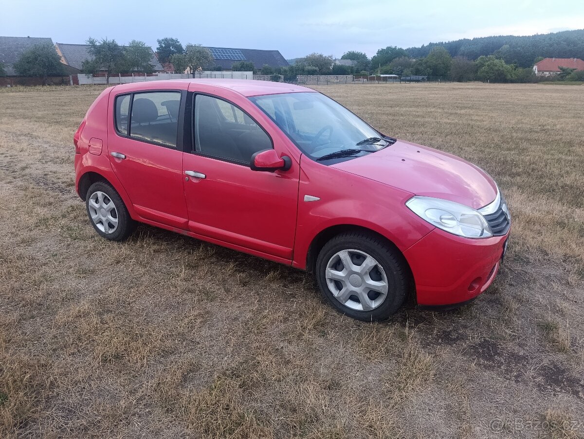 Prodám Dacia Sandero 1.4i 55kw - 3