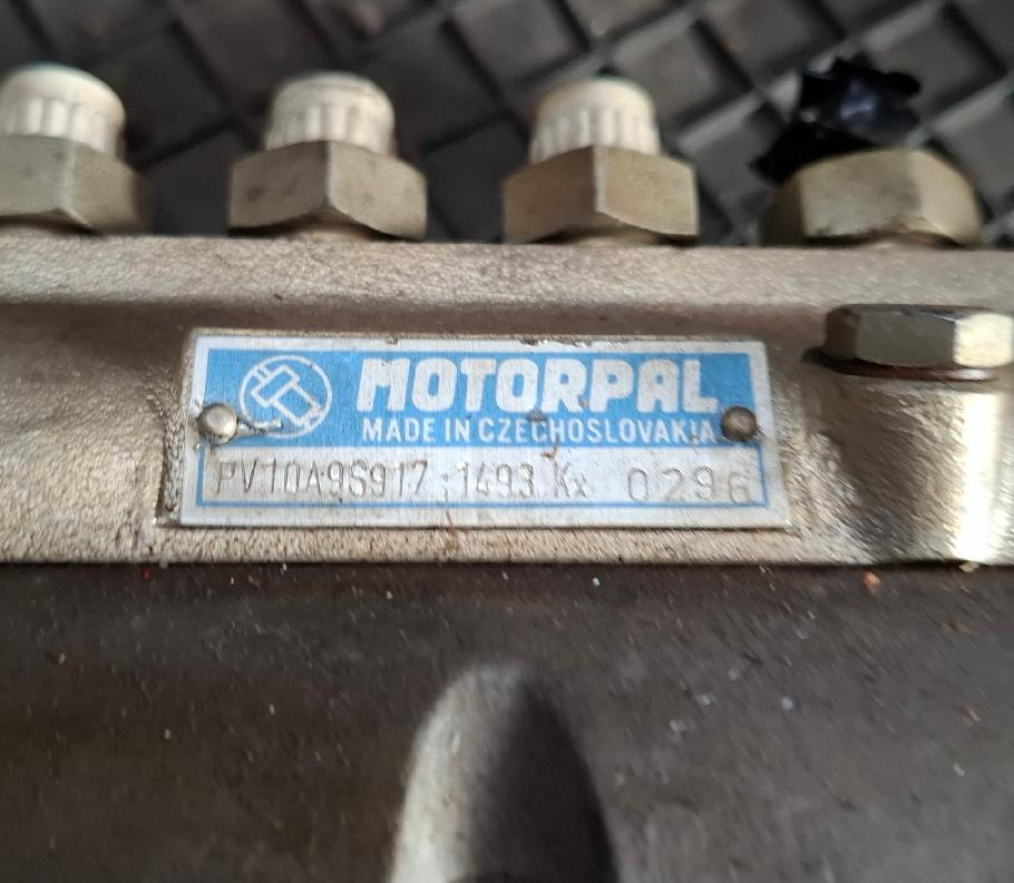 tatra 815 vstřikovací čerpadlo - levně - 3