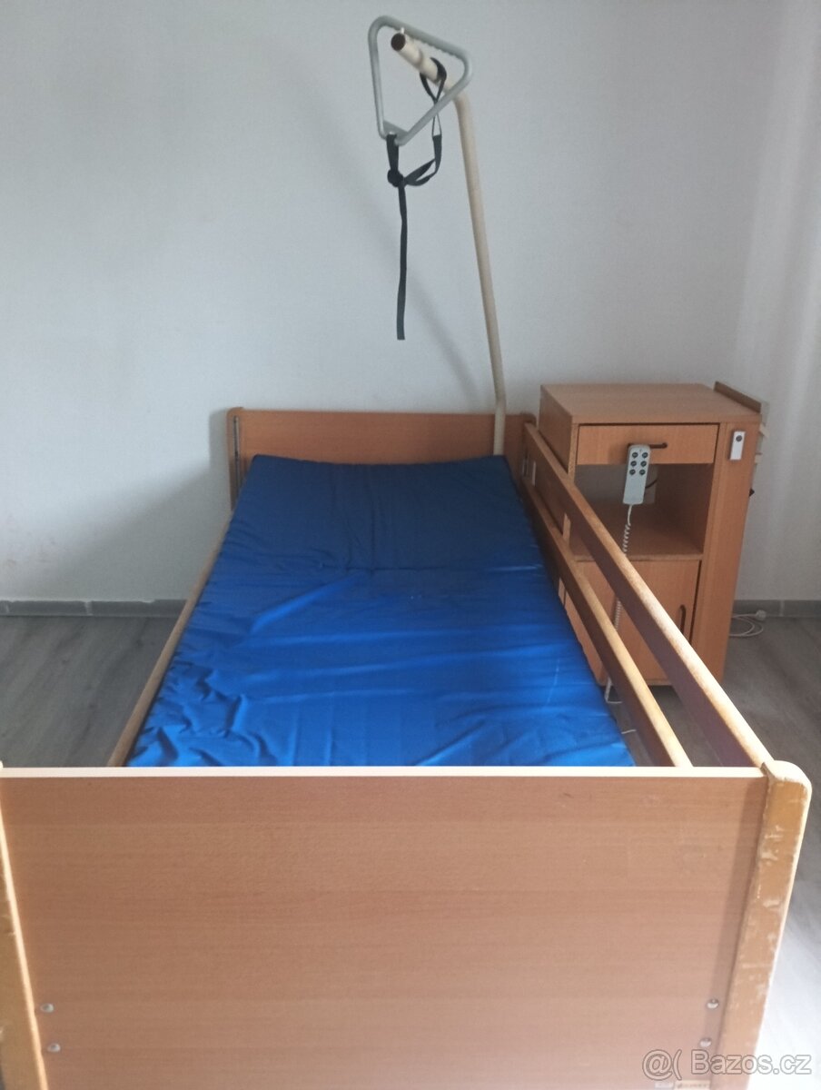 Polohovací elektrická postel - 3