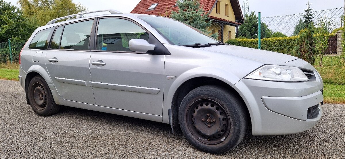 Renault Megane N1,1.6i, 82kW, typ motoru K4MD8, r.v. 07 - 3