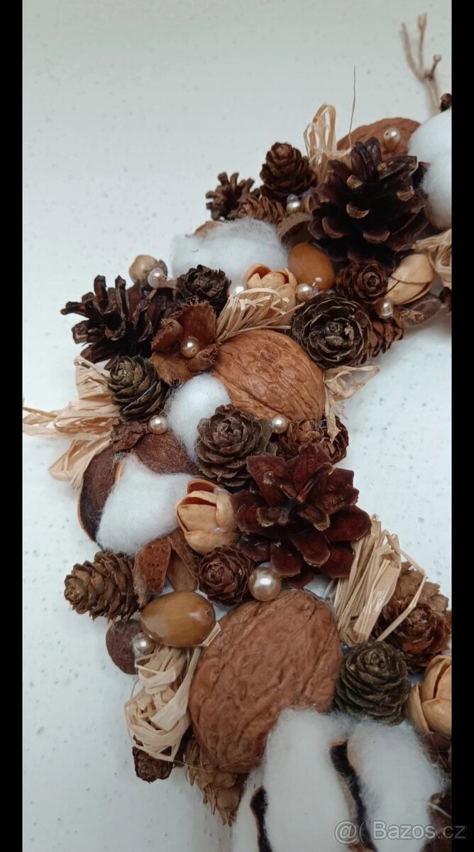 Přírodní věnec, šišky, žaludy, pistácie, ořechy - 3