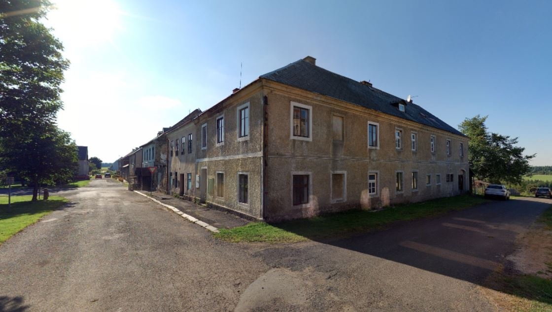 Prodej 1/3 chalupy - 3