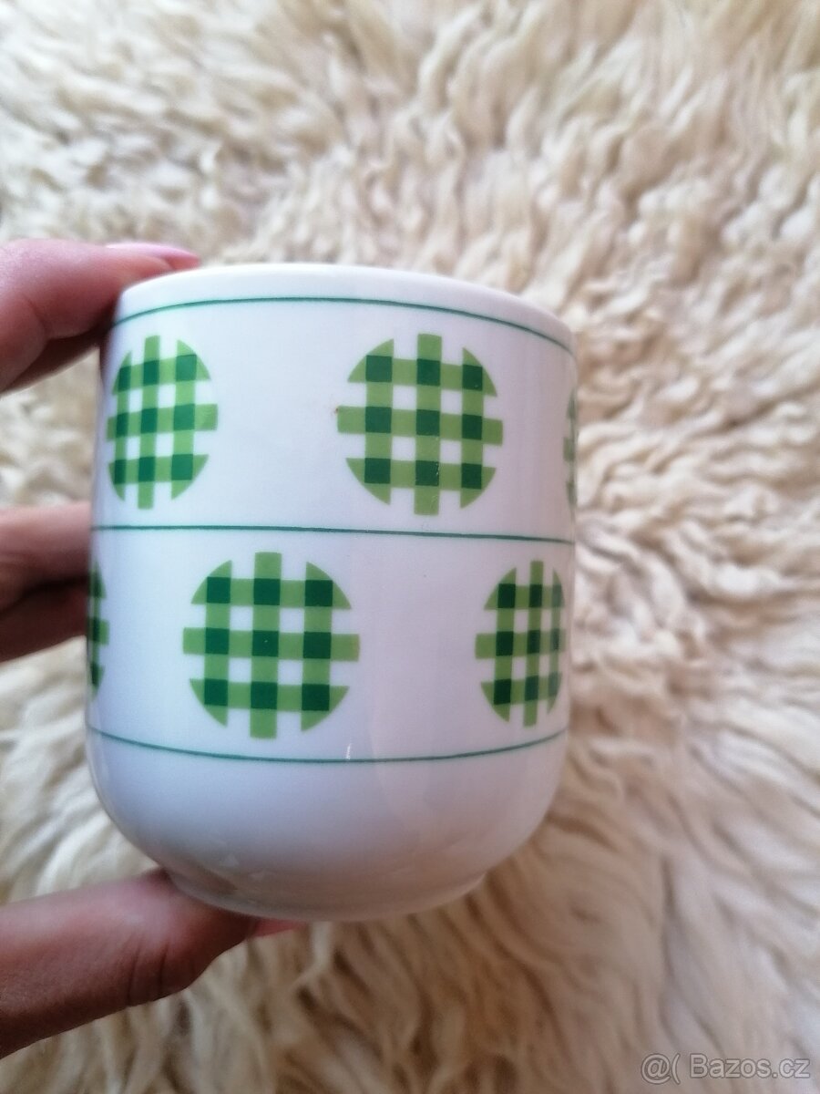 Retro hrneček záplaty - 3