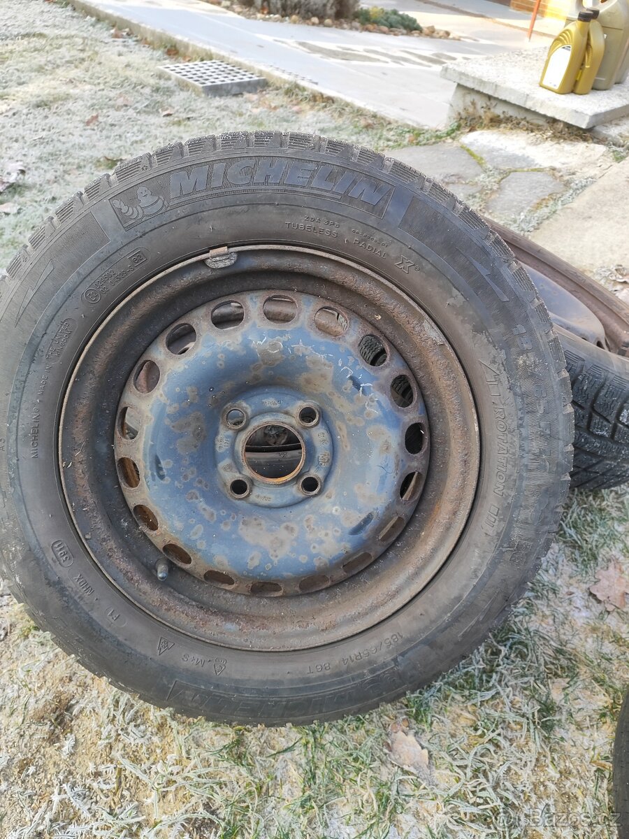 4x Disky + Zímní pneumatiky Michelin Alpin A3 185/65 R14 86T - 3