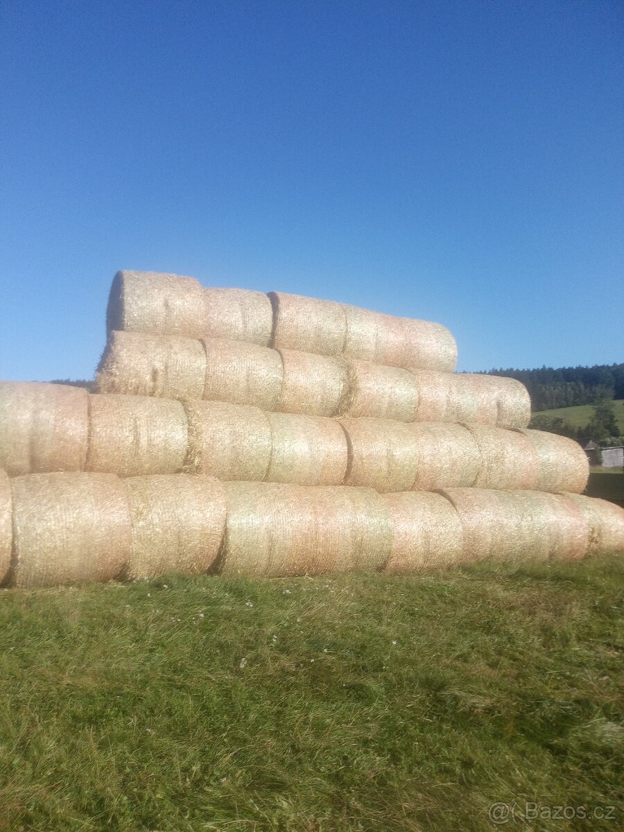 Sláma balíky - 3