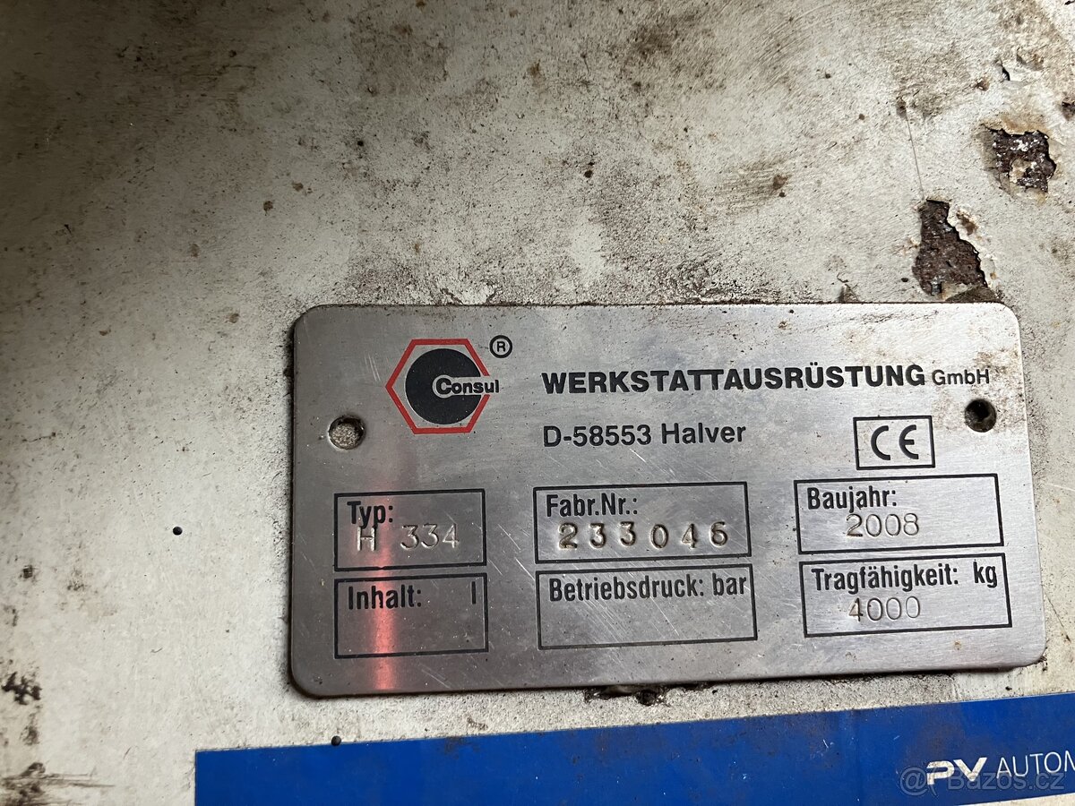 Dvousloupový zvedák Consul 4T - 3