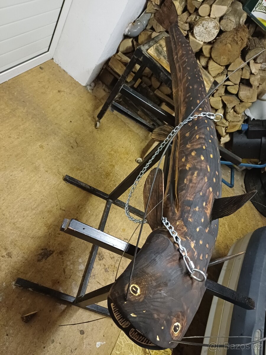 Dřevěná socha sumec - 3