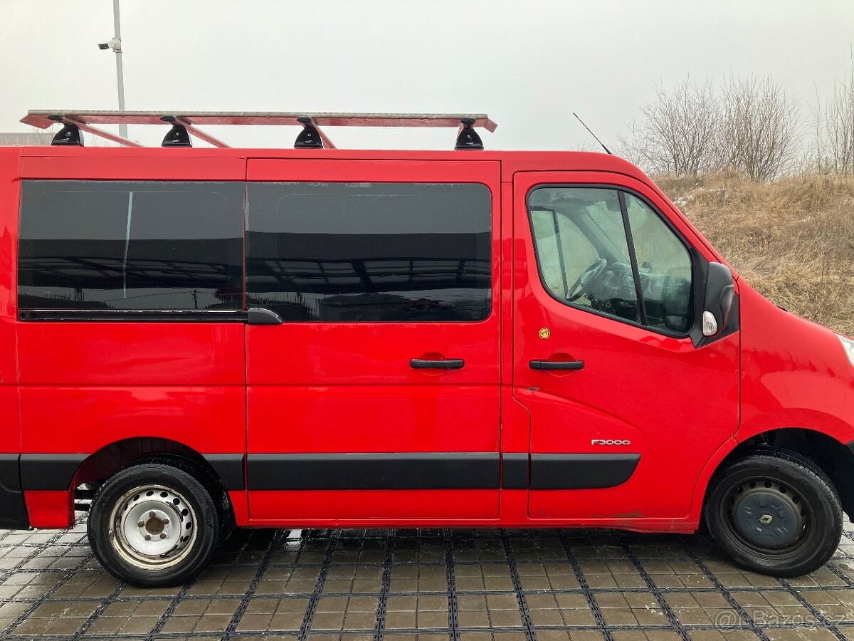 Prodám havarovaný Renault Master 2.3,r.v.2012,107 kw,9 míst - 3