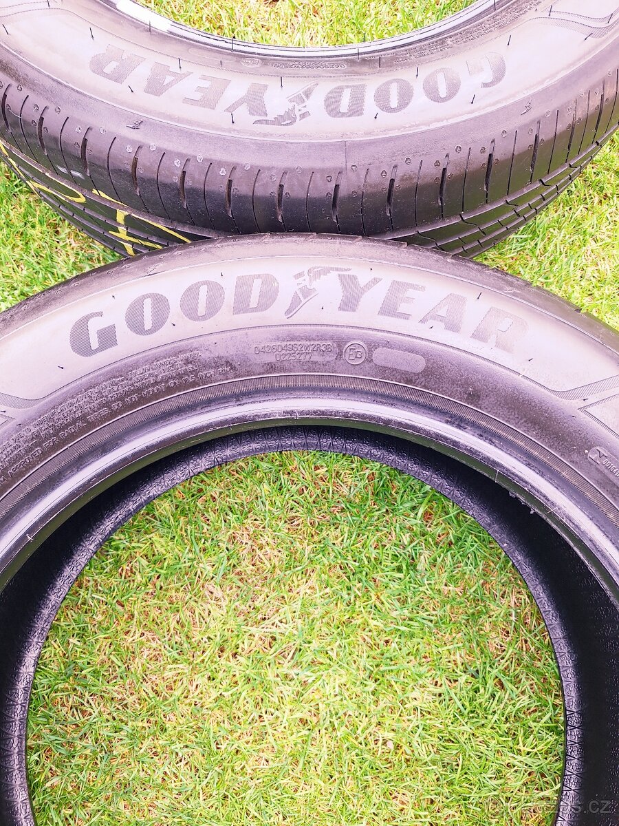 Goodyear EfficientGrip 205/60/R16 96H - 3