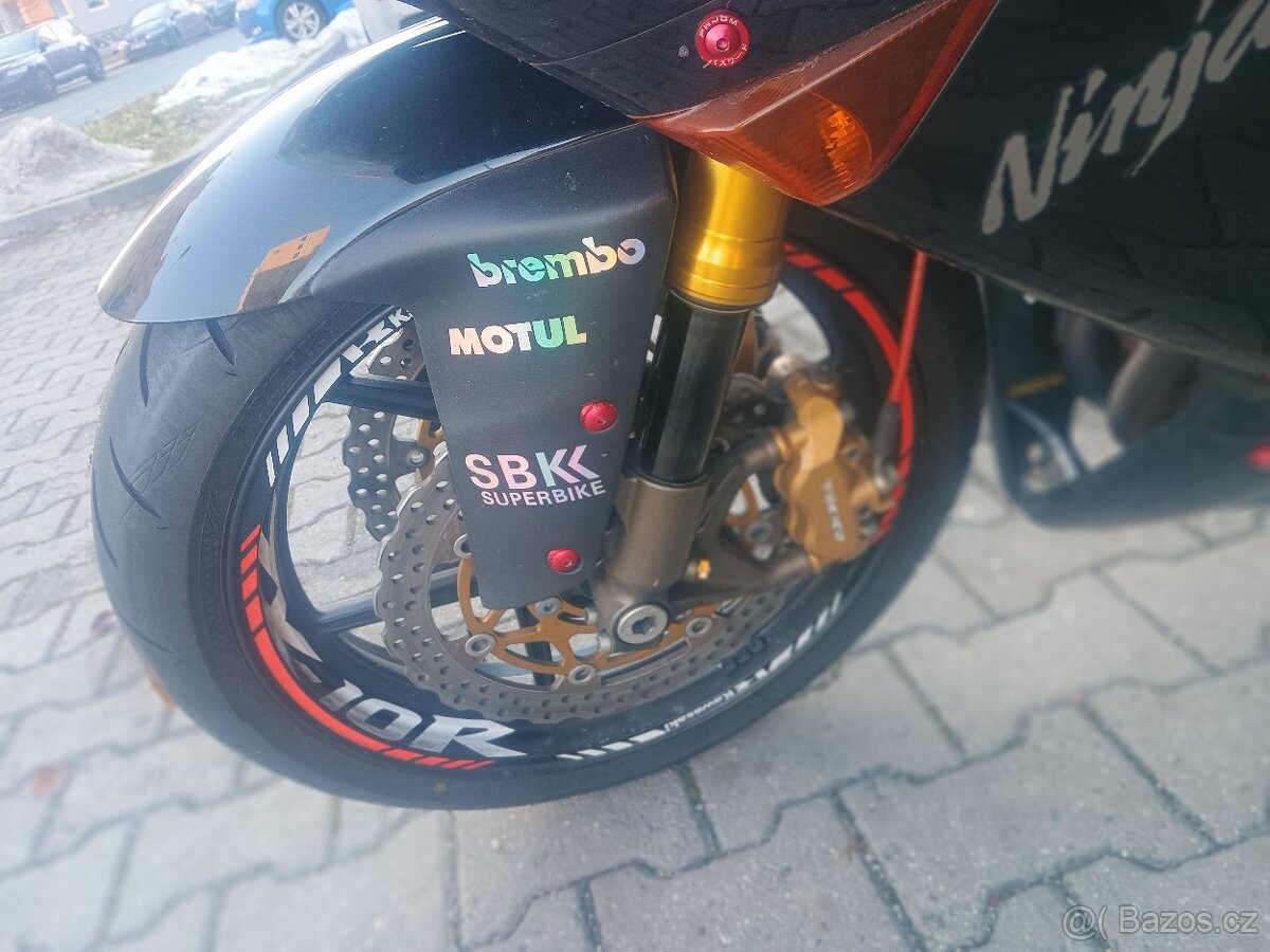 Kawasaki ZX10R 2004 - 3