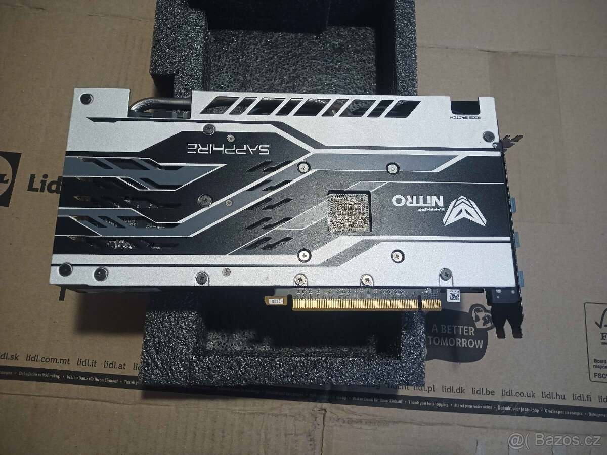 SAPPHIRE NITRO+ RADEON RX 580 4GB GDDR5 Dual - 3