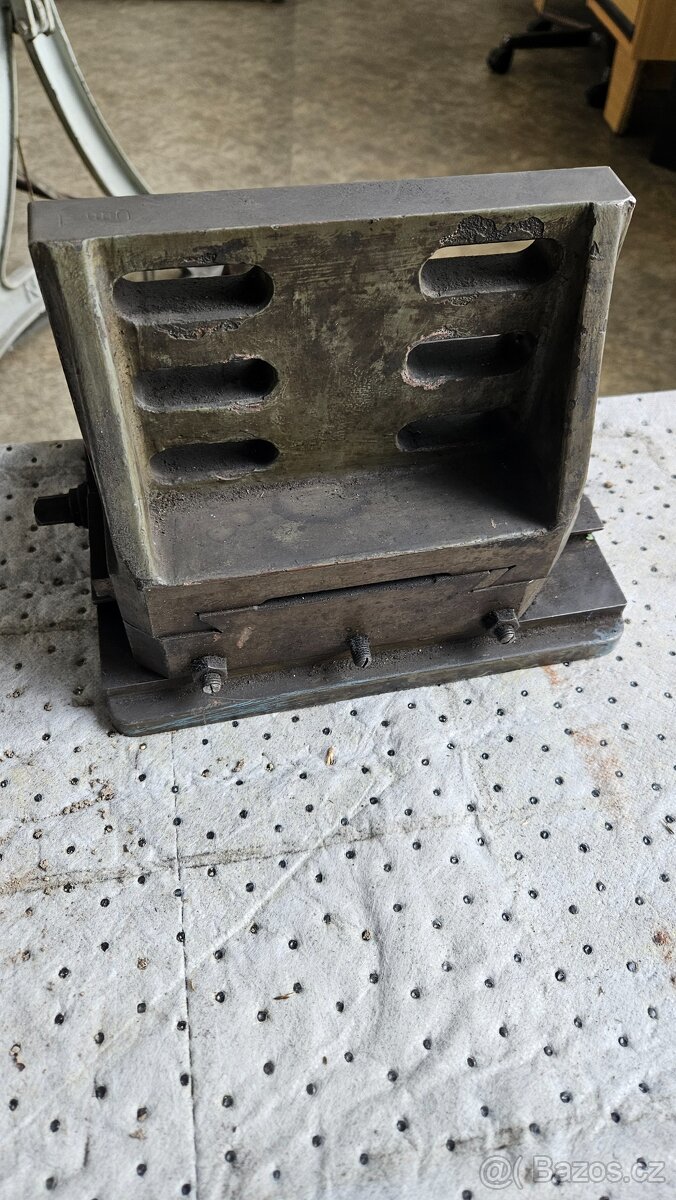 Upínací úhelník - 3