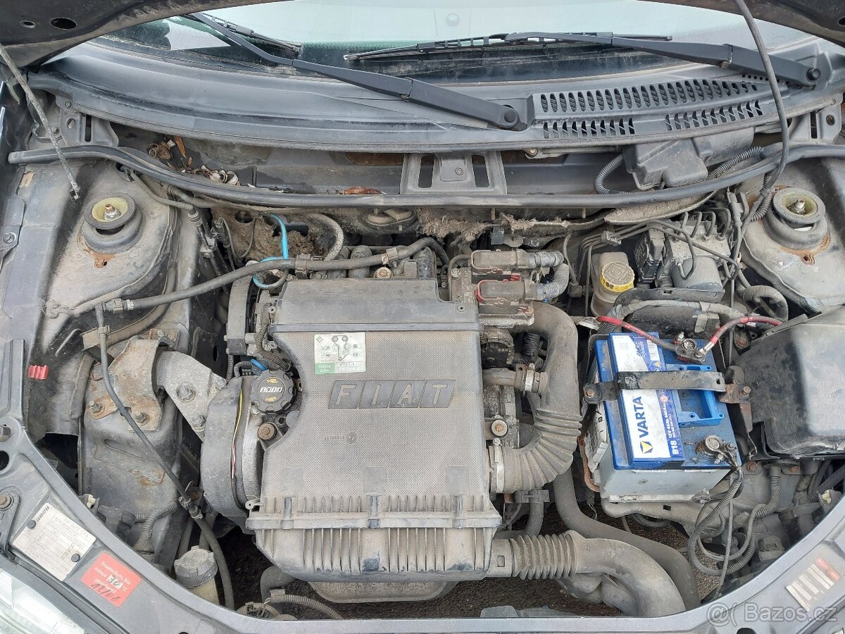 Fiat Punto rok 2005 - 3