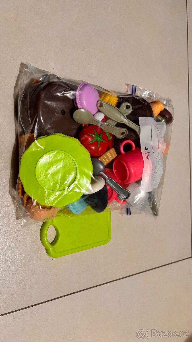 Dětská kuchyňka s efekty a bohatým příslušenstvím - 3