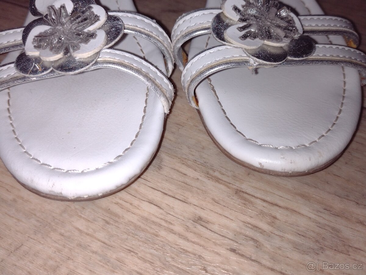 Sandálky bílé vel.32 (spíš 31) - 3