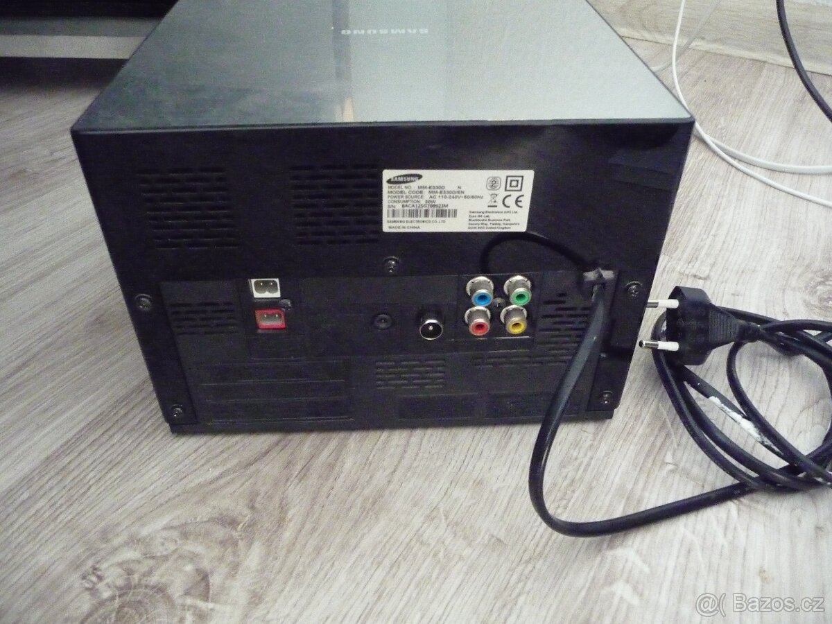 Mikrosystém Samsung MM-E330D - 3