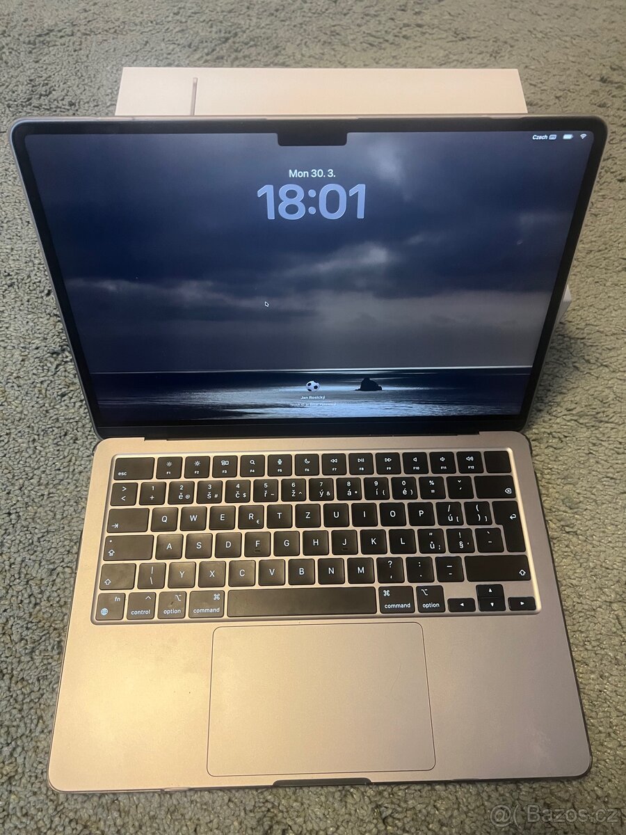 MacBook Air 13" M3 256gb, 8gb - 3