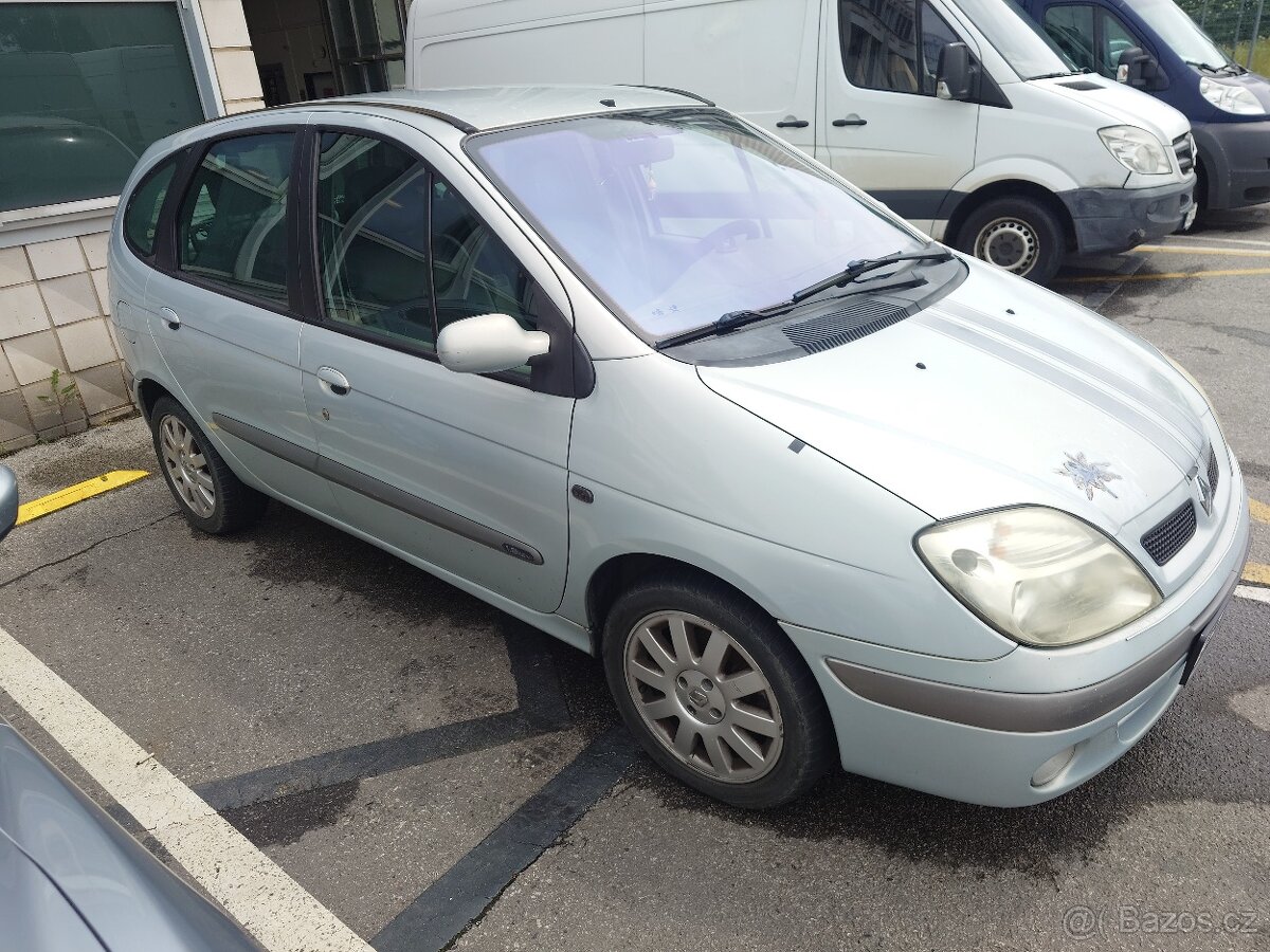 Renault Megane Scenic - 3