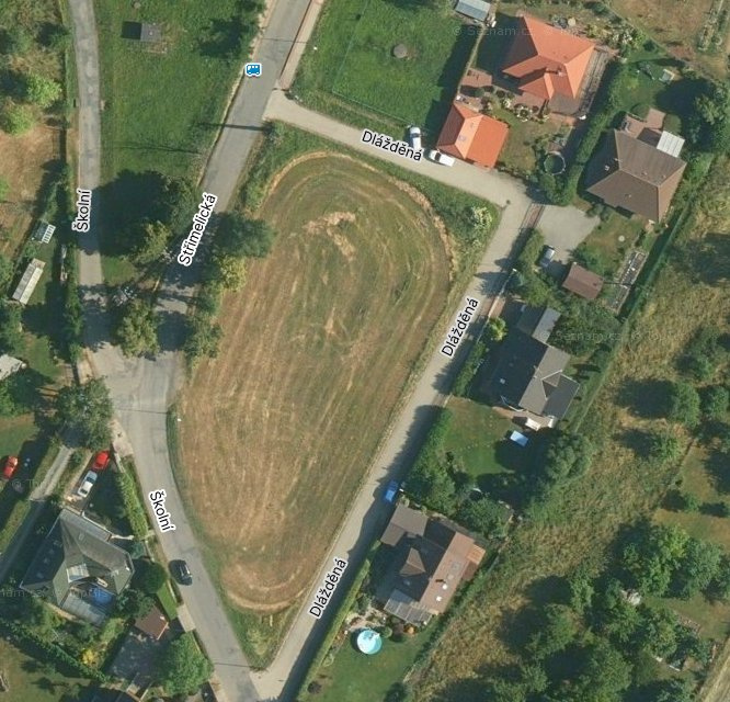 Pozemek - příjezdová cesta 747 m2 - 3