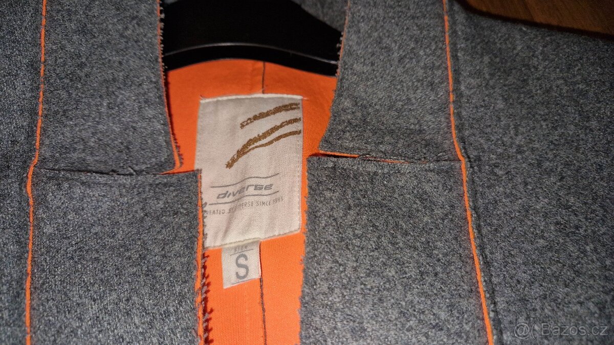 Pěkný kabát DIVERSE vel.: S - 3