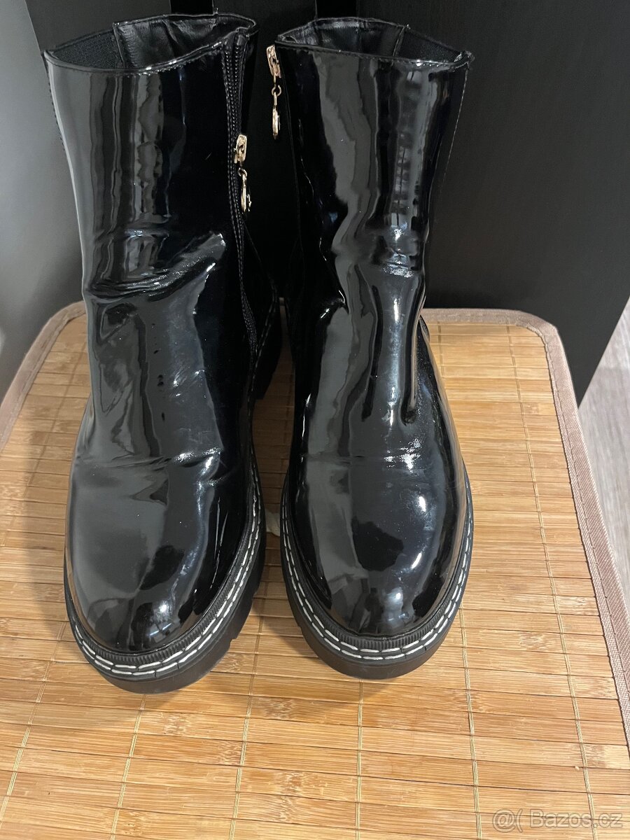 Kotníkové černé boty - 3