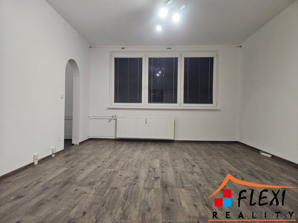 Pronájem bytu 3+1 v os.vl. s lodžií, 74 m², ul. J. Božana, F - 3