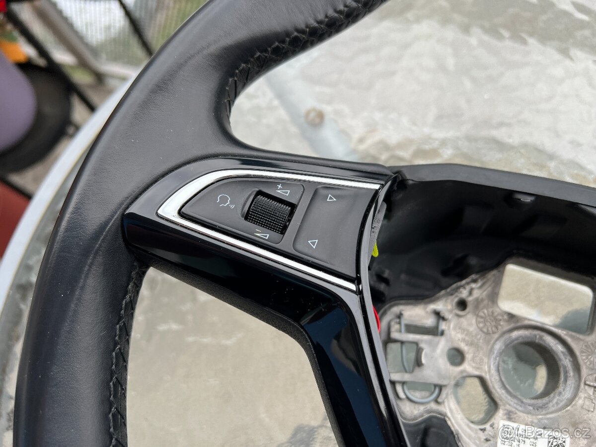 Originál multifunkční volant tříramenný kožený Škoda s pádly - 3