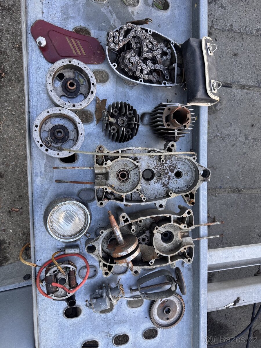 Motocykl Jawa soubor náhradních dílů - 3