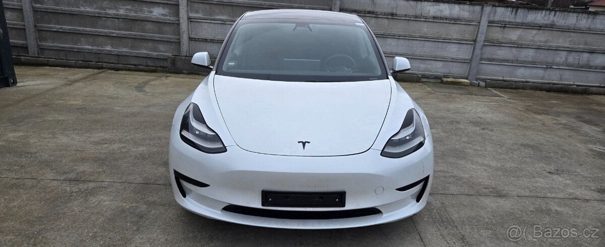 Tesla Model 3 Standard Range Plus RWD 2019 - 3