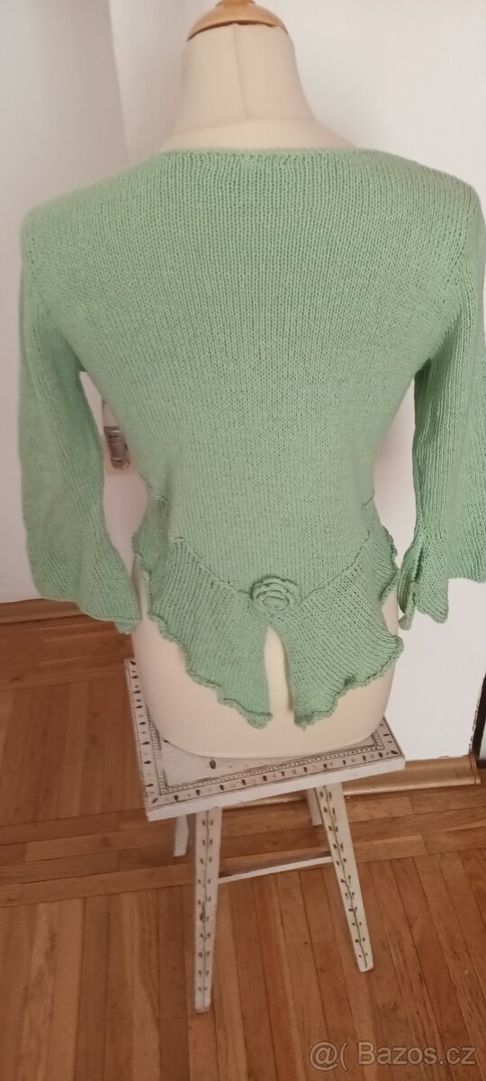 Nový krásný svetřík - 3