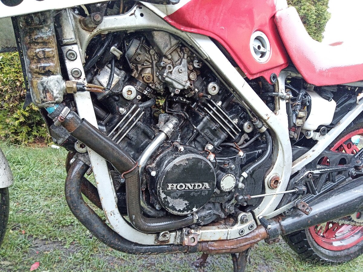 Honda vf 500 - 3