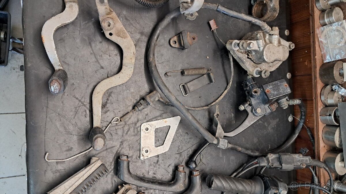 Yamaha TDR 125 díly