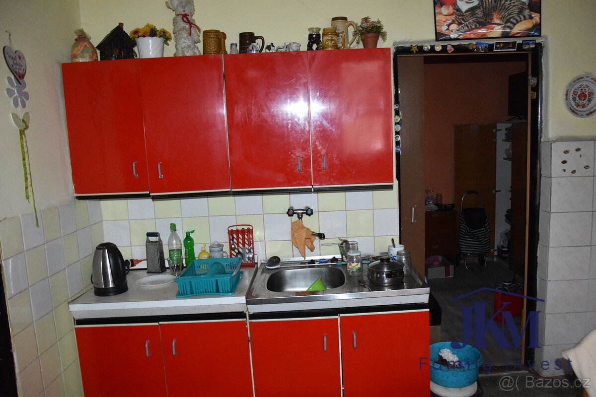 Prodej rodinného domu o velikosti 240 m2 na pozemku o veliko - 3