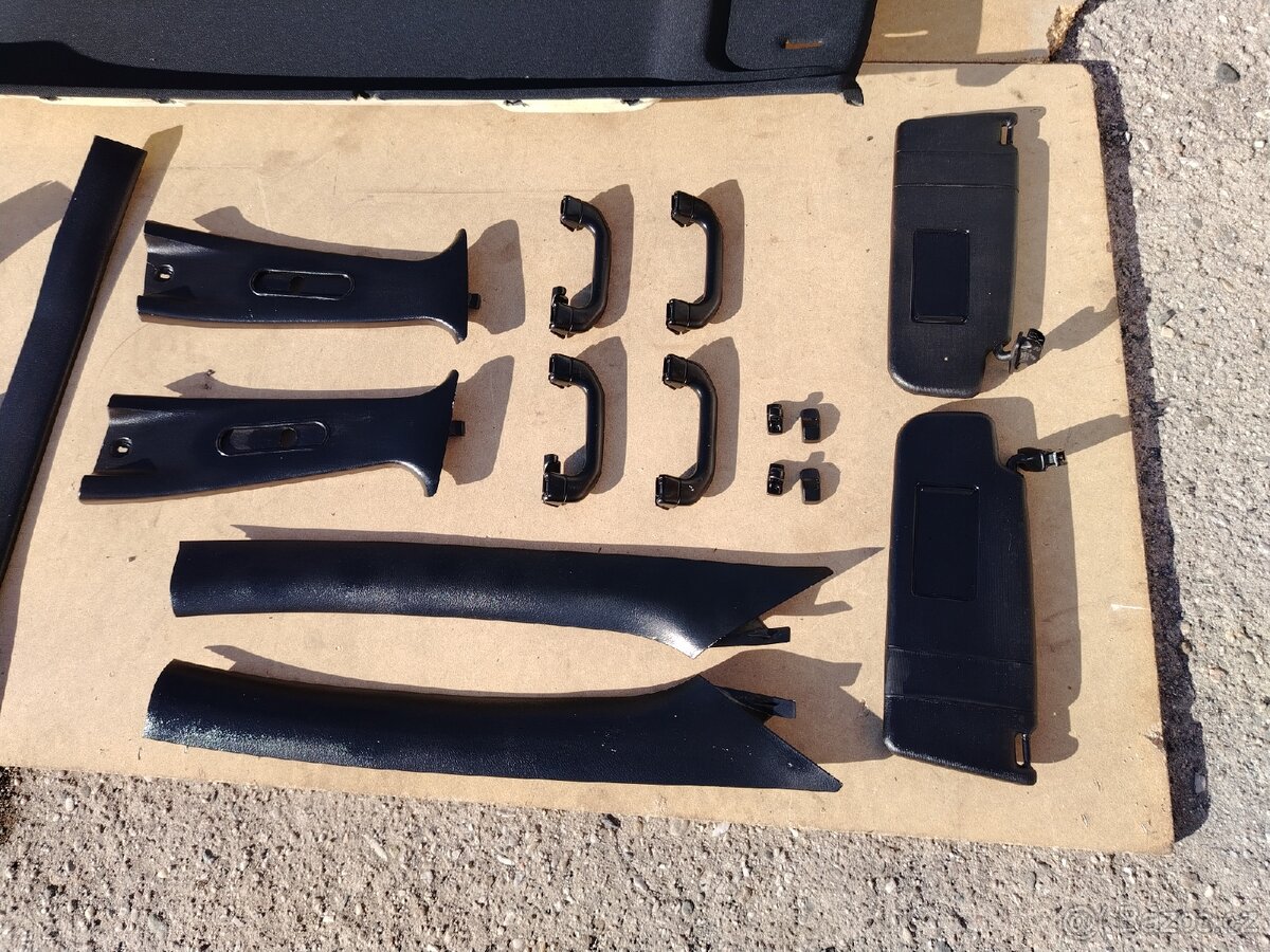 Černá stropnice s plastama Škoda Octavia 1 - 3