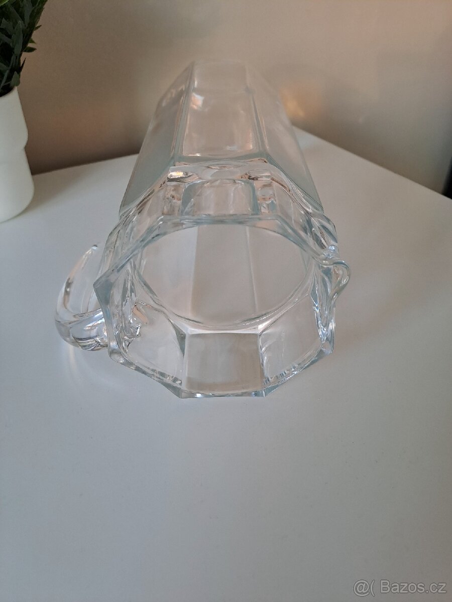 Skleněný džbán - 3