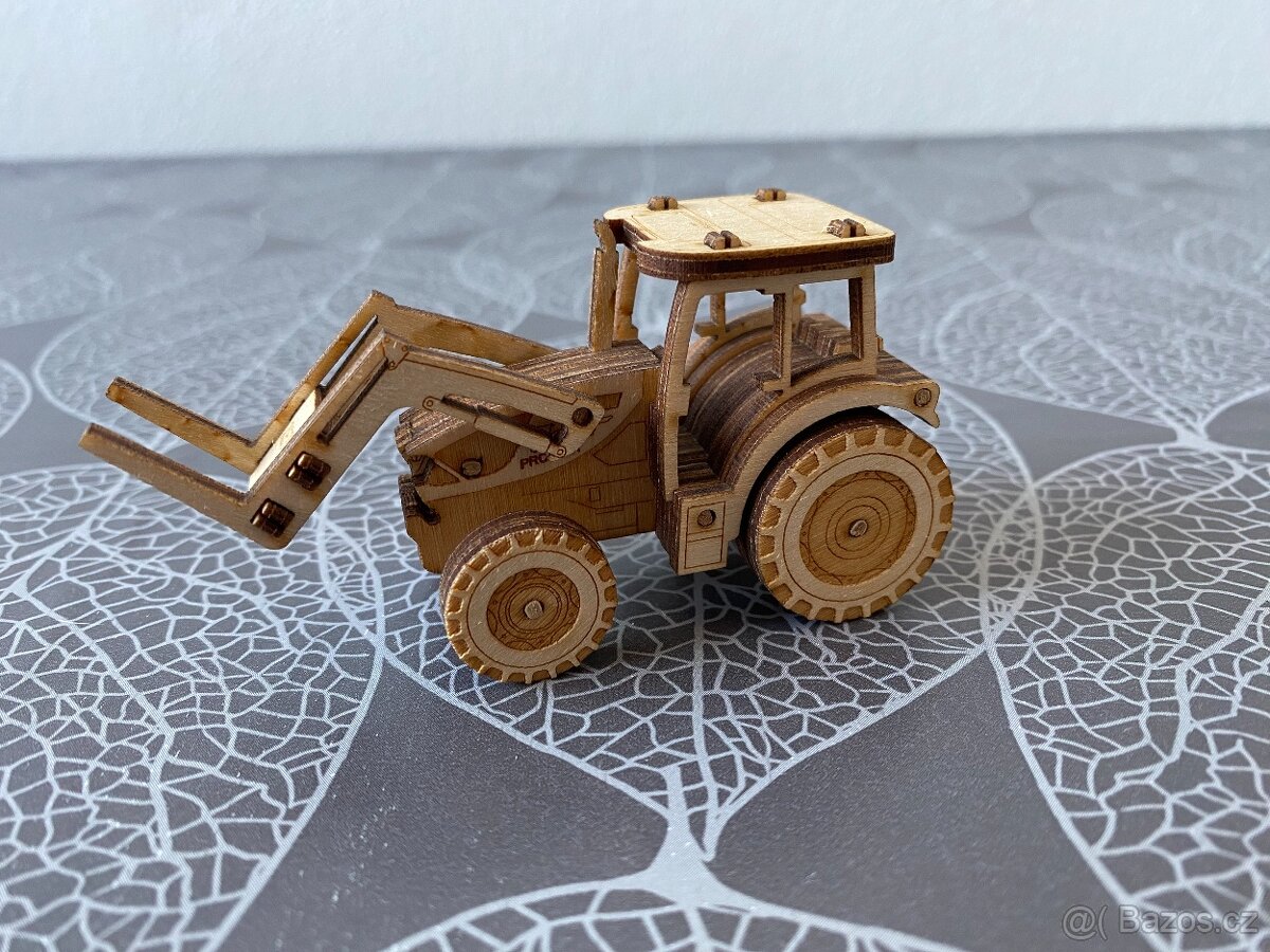 Nový dřevěný model Zetor Proxima - 3