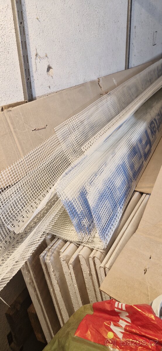 Přebytky materiálu ze stavby - 3