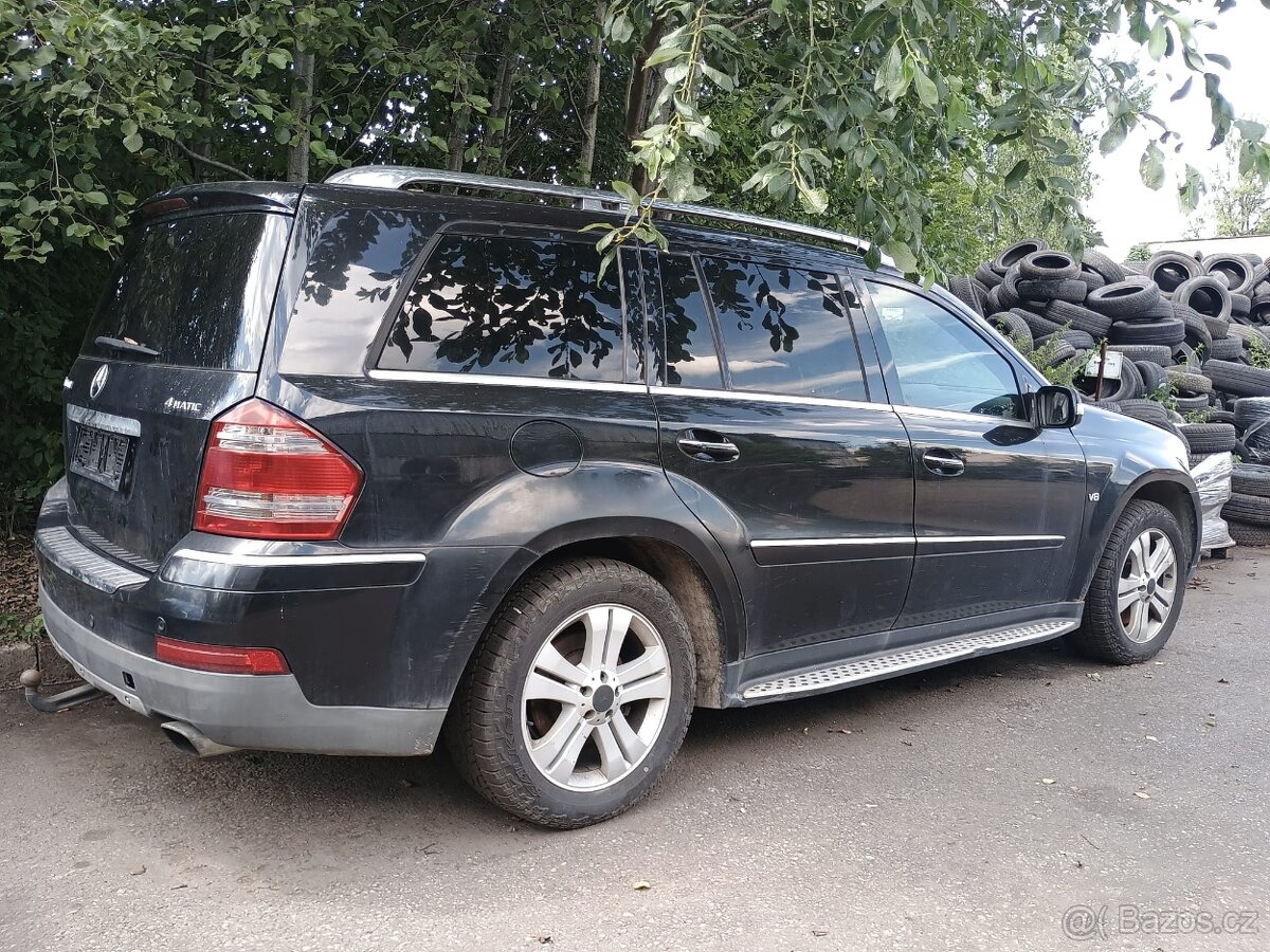 ND - Mercedes Benz GL - 3