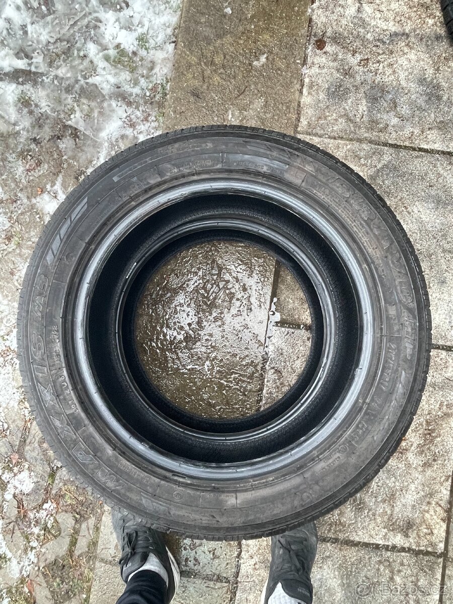 Dvě letní pneu 215/55/17 Maxxis - 3