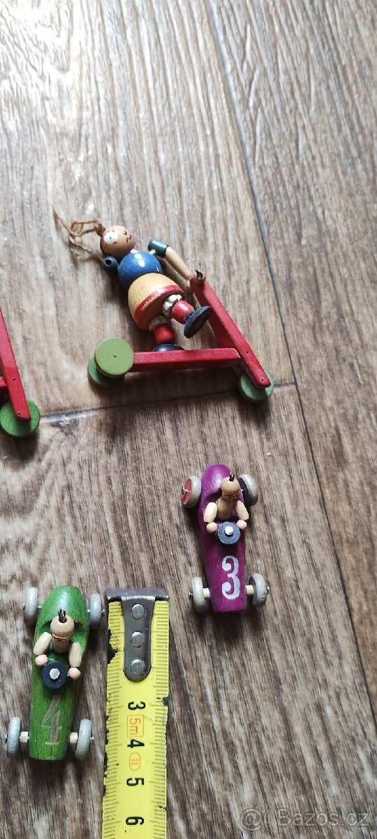 Dřevěné figurky a autíčka - 3