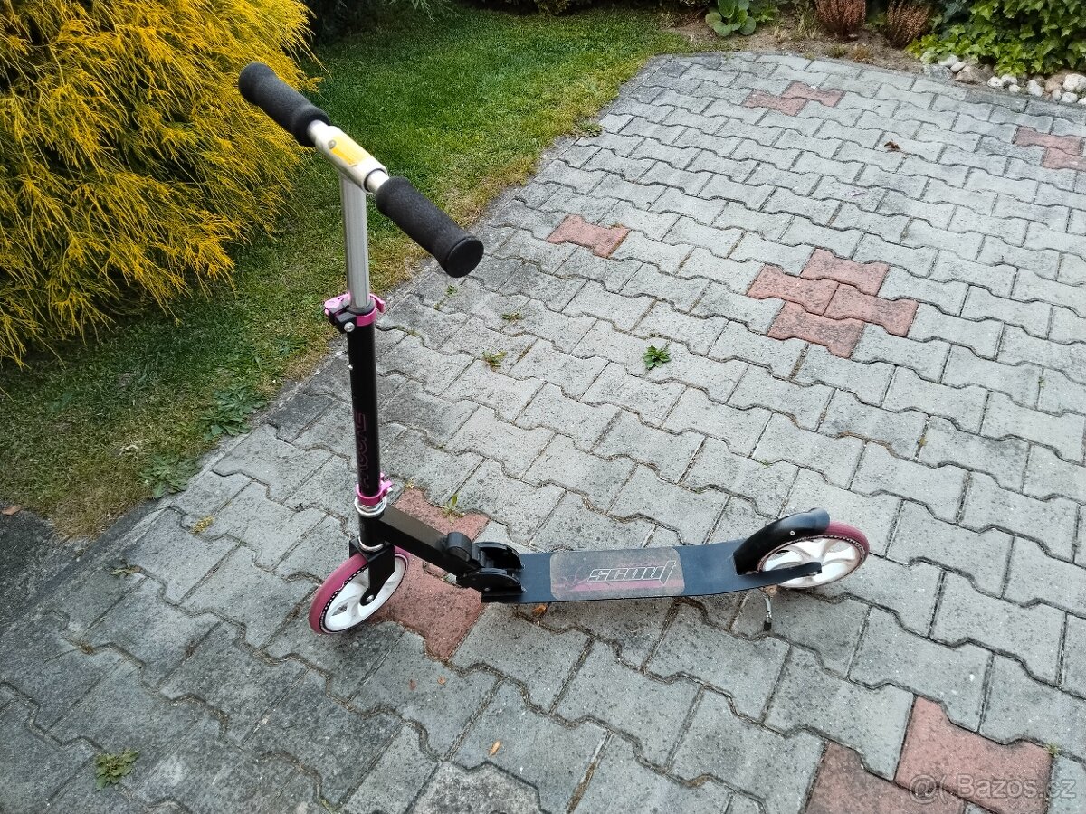 Prodám dětskou koloběžku Arccore - 3