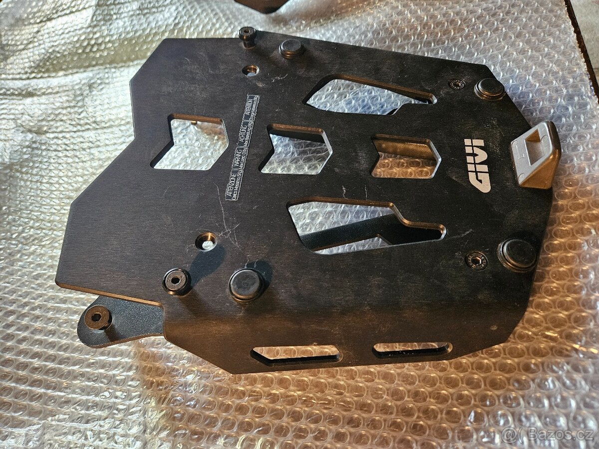 plotna Givi na Top case - 3