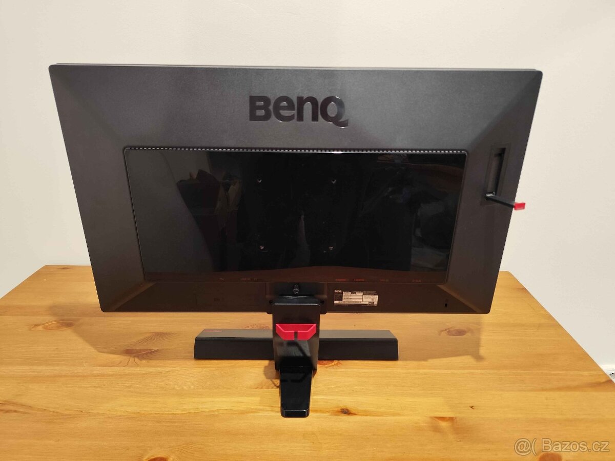 Monitor 27" BenQ FullHD Herní - 3