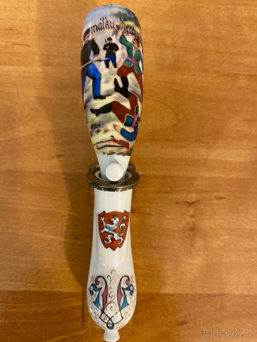 Sběratel nabízí staré porcelánové fajfky, kolínka a troubele - 3