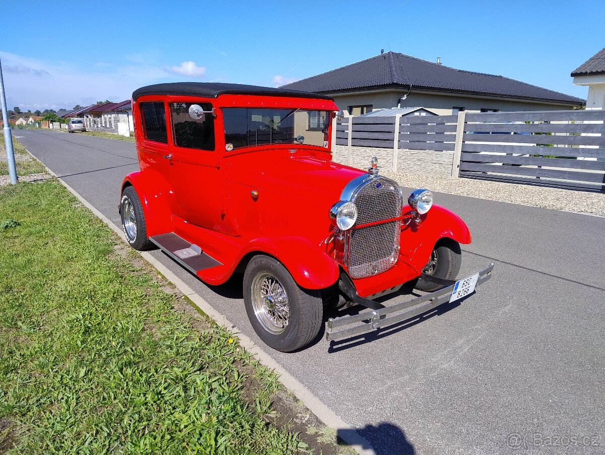 Ford Model A tudor & Panzer - 3