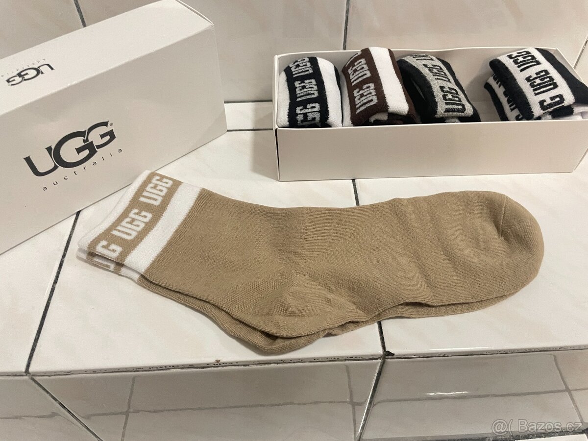 UGG ponožky v darčekovom balení - 3