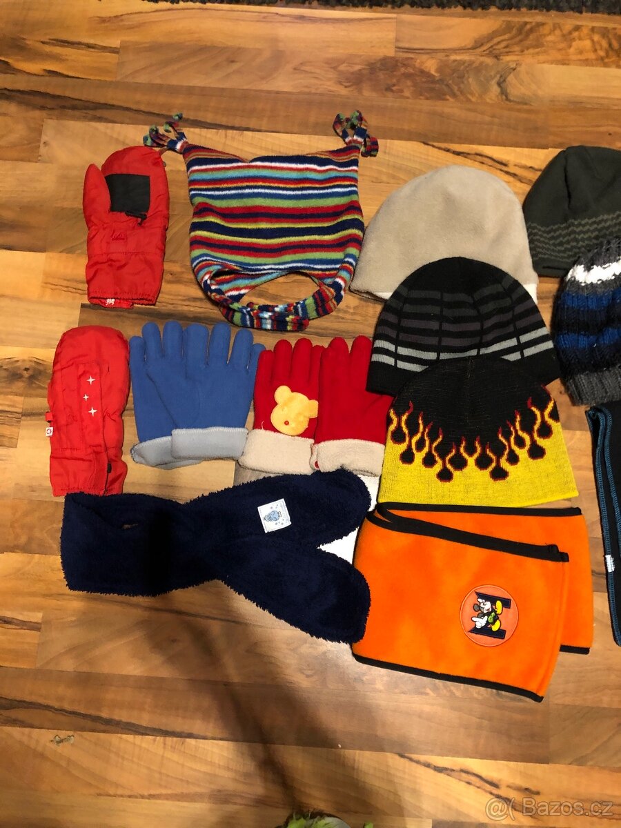 Rukavičky,čepice a šály 16Ks - 3