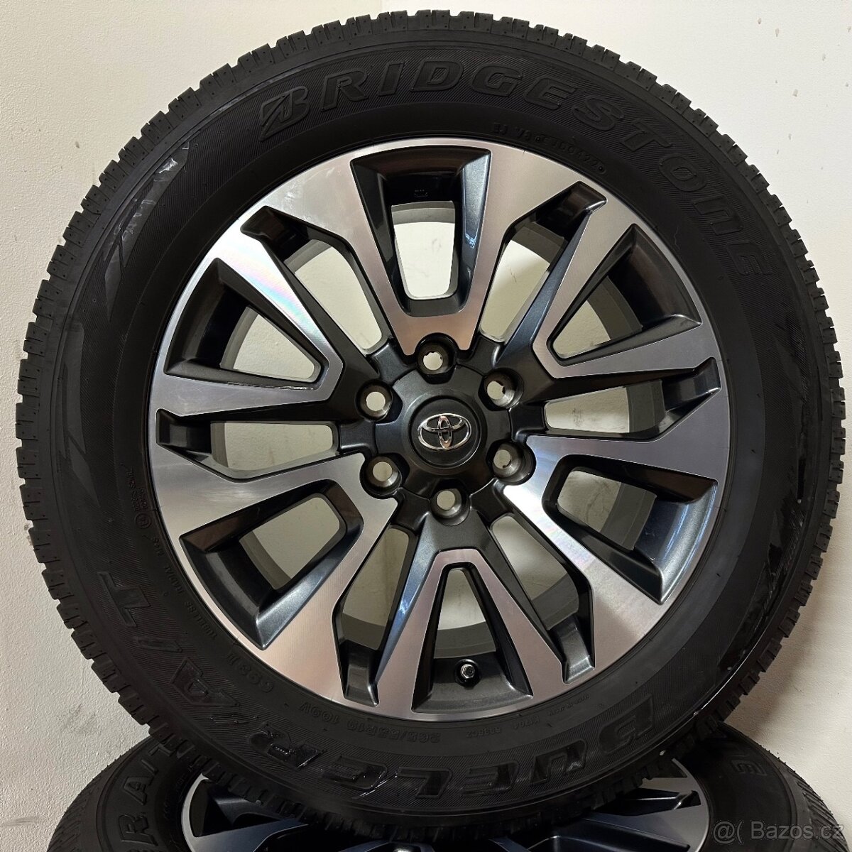 TOYOTA LANDCRUISER 6x139,7 R19 ET25+LETNí 265/55R19 - 3